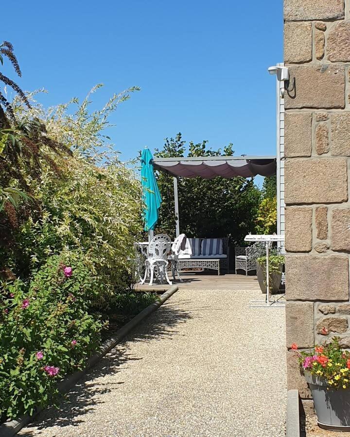 Gite D'Anne Et Ulysse Sept-Freres Exteriör bild